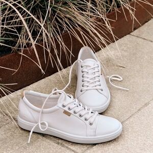 Women's White Leather Lace-Up Sneakers